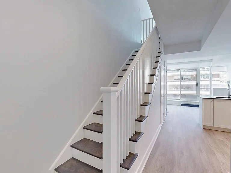 50 Spadina Rd — Photo 10