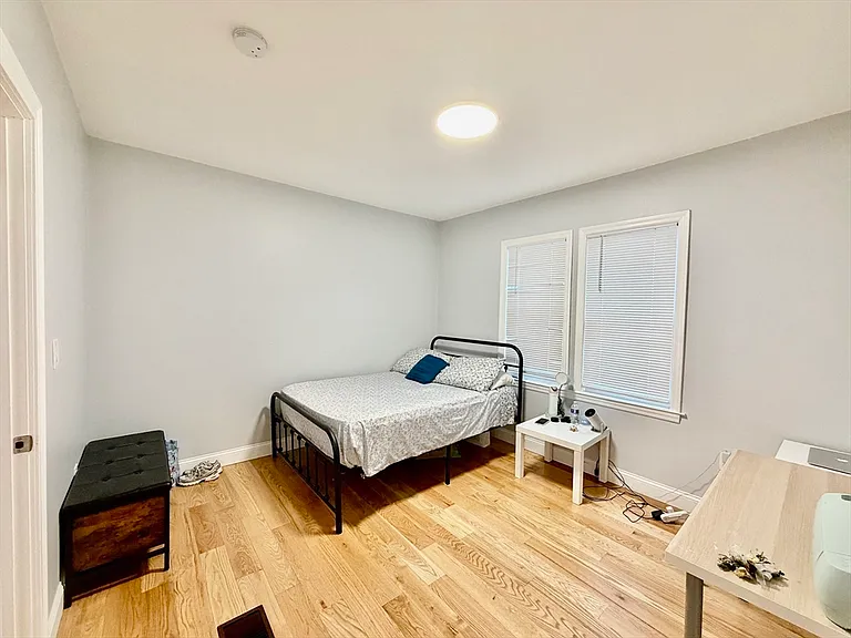 305 Washington St #1 — Photo 14