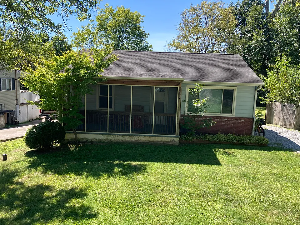 368 Hiawassee Ave