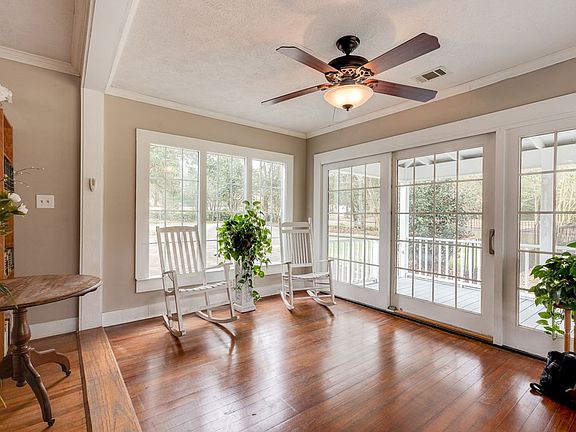 5th image of 109 Lakeshore Dr