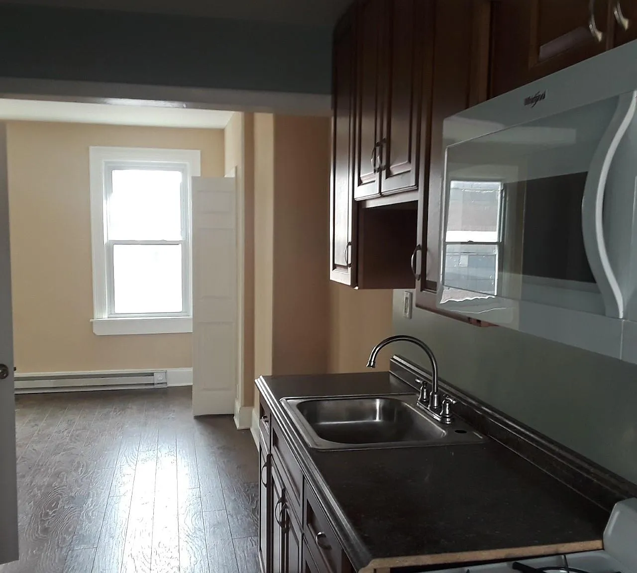 Studio, 550 sqft, $1,000 — Photo 1