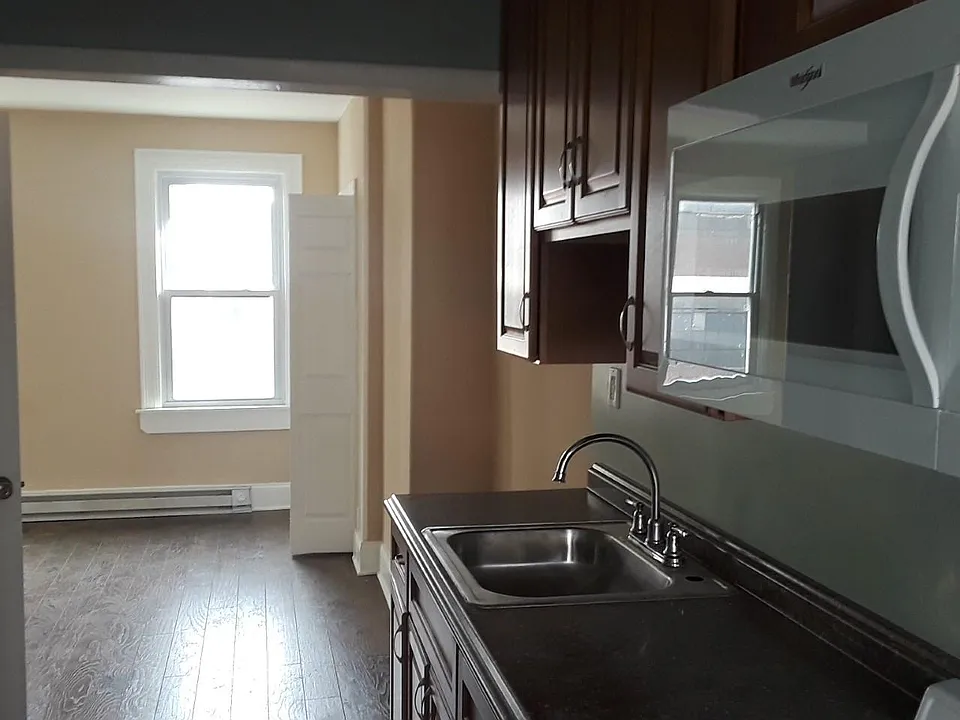 1708 E Pratt St #3