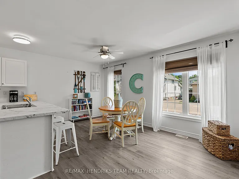 314 Lincoln Rd W — Photo 11