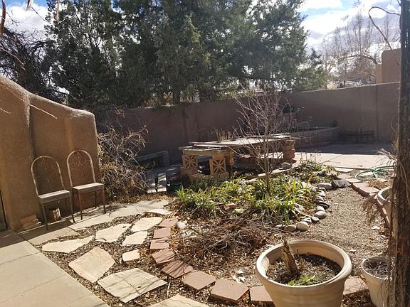 5th image of 3927 Las Vegas Dr SW