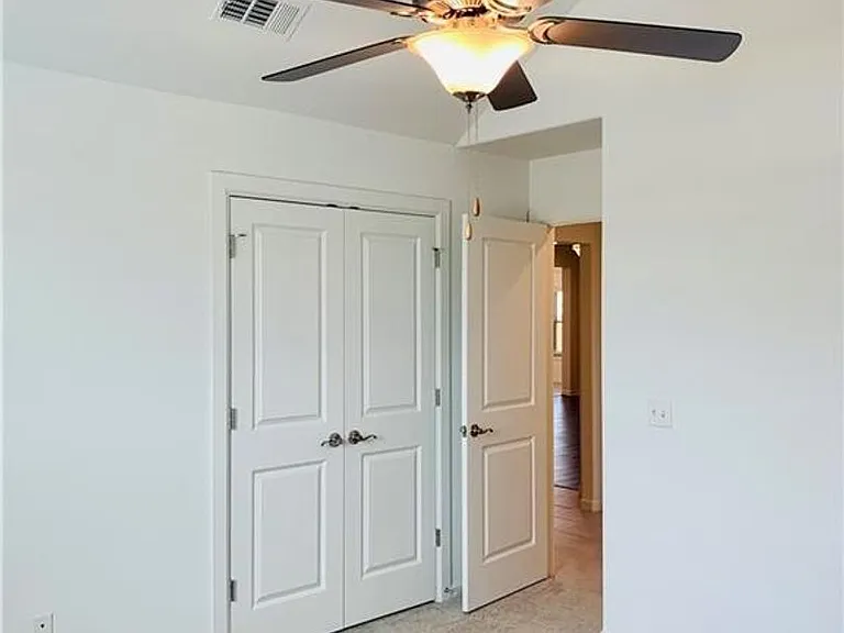 4304 W Newton Ave — Photo 12