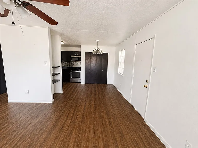 2910 Minnesota Ave — Photo 8
