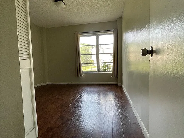 4158 Inverrary Dr #111 — Photo 16