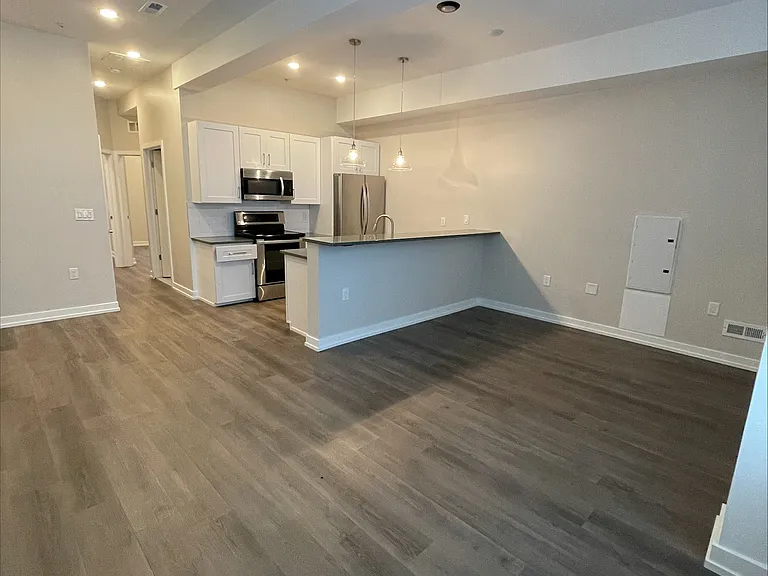 1342 N Marston St — Photo 7