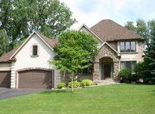 14905 Crystal Lake Rd W, Burnsville, MN 55306