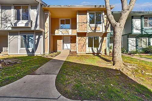 5411 Broadway Photo 1