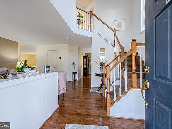 5th image of 7905 Monarch St