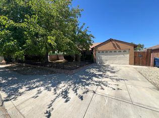 38609 32nd St E, Palmdale, CA