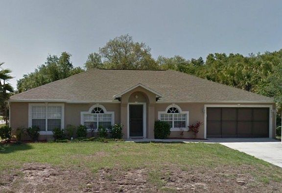 2nd image of 4852 Laramie Cir