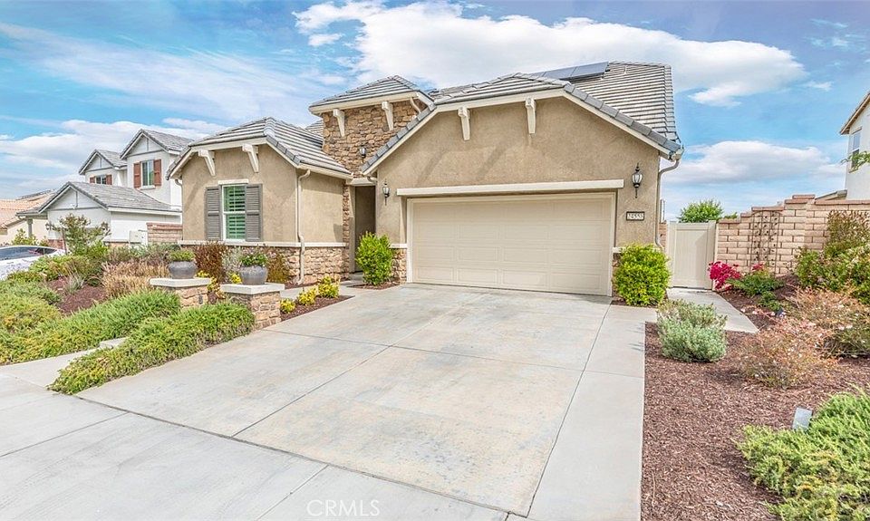 1st image of 24558 Hidden Hills Dr