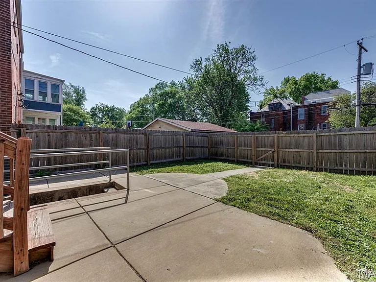 4116 Flad Ave — Photo 40