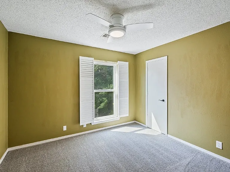 2801 S Juniper Ave #128 — Photo 11