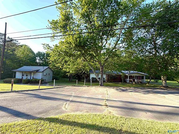 3rd image of 1039 Brashiers Chapel Rd