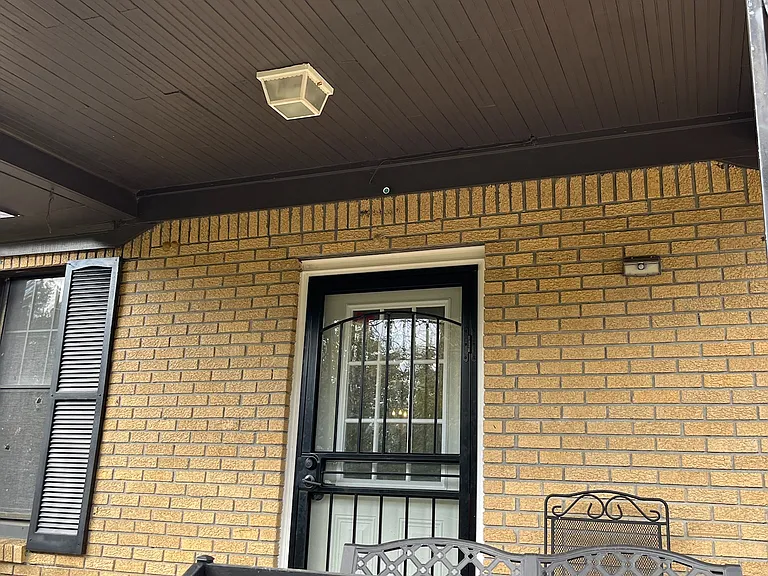 1119 Fayne Rd — Photo 2