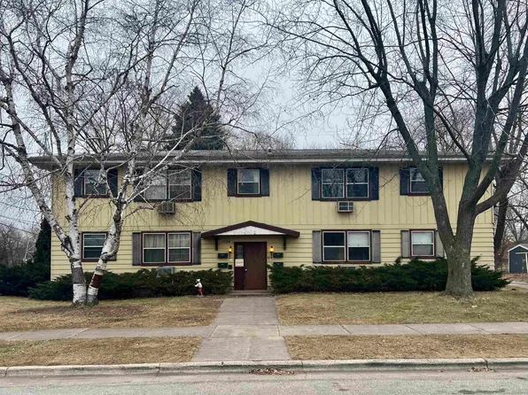 1054 Grognet St, Green Bay, WI 54302