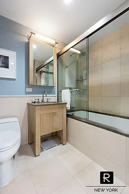 Rented by R New York | media 25