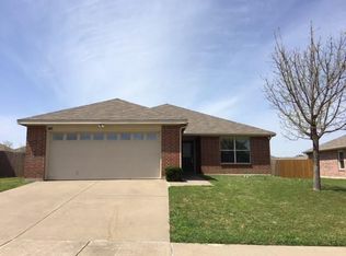 8104 Colwick Ln, Arlington, TX 76002