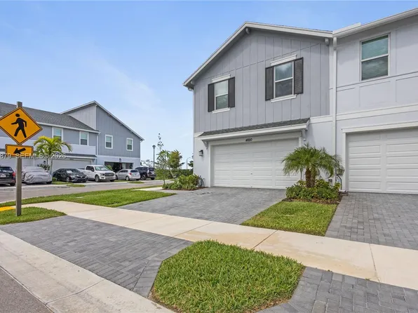 4820 N Longwood Lake Sq, Loxahatchee, FL 33470