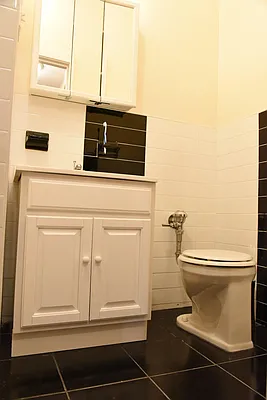 Rented by Lang Realty LLC | media 9