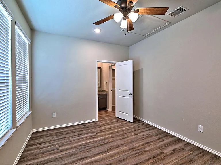 11475 Underwood St — Photo 16