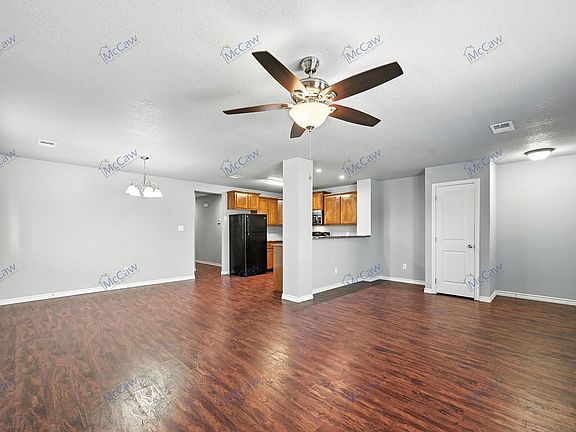 4th image of 709 W Madison St #A