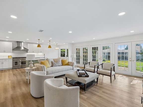 5th image of 11864 Cold Harbor Ln