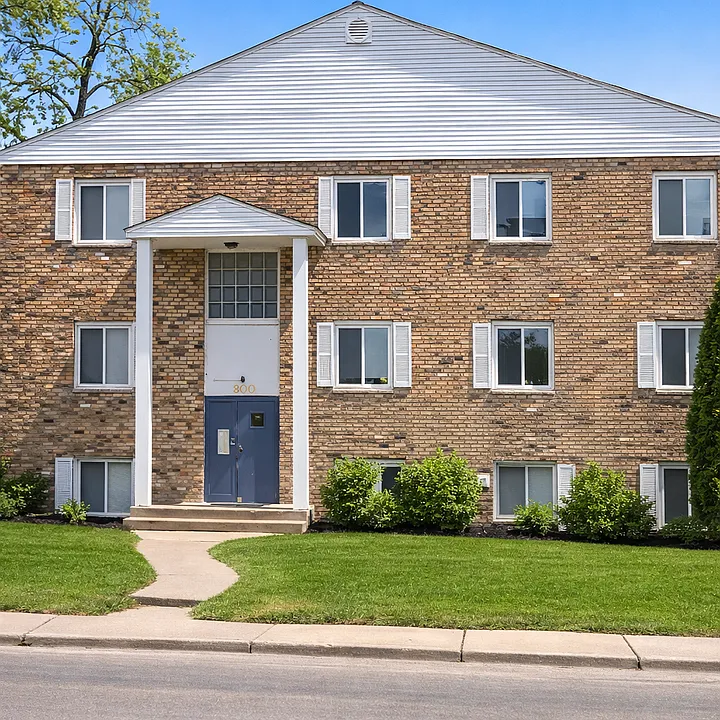 800 University Ave SE