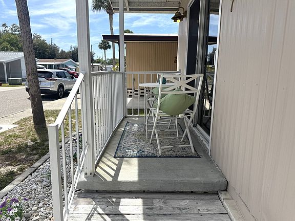 4th image of 847 Egret Ln
