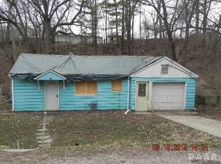 228 Maywood Ave, Creve Coeur, IL