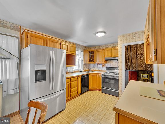 5th image of 1009 Wagoner Dr