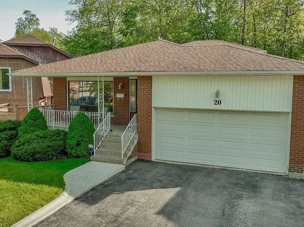 20 Manorcrest St, Brampton, ON L6S 2X1