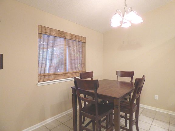 5th image of 13460 Amberes Ln