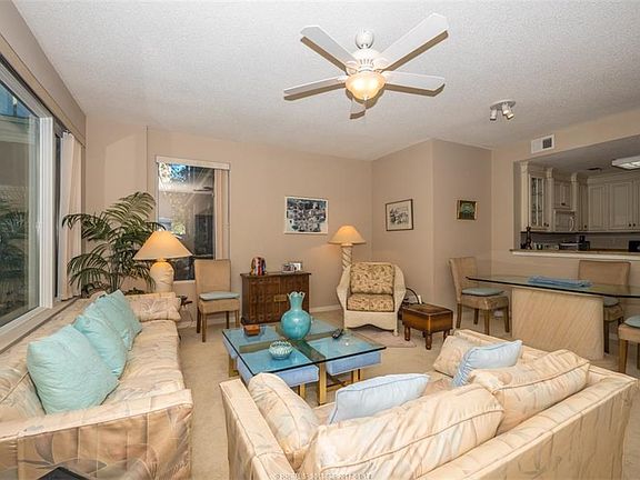 4th image of 6 Village North Dr APT 131
