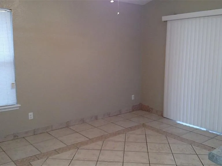 11832 Balladeer Ave — Photo 6