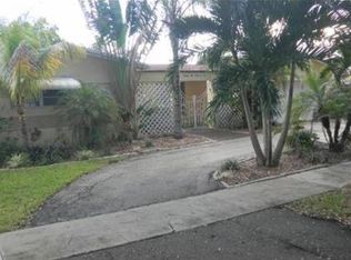 8906 SW 49th Ct, Fort Lauderdale, FL 33328