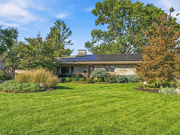 4th image of 2290 Middlesex Rd