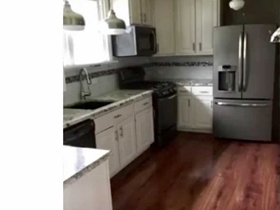 3rd image of 3830 James St