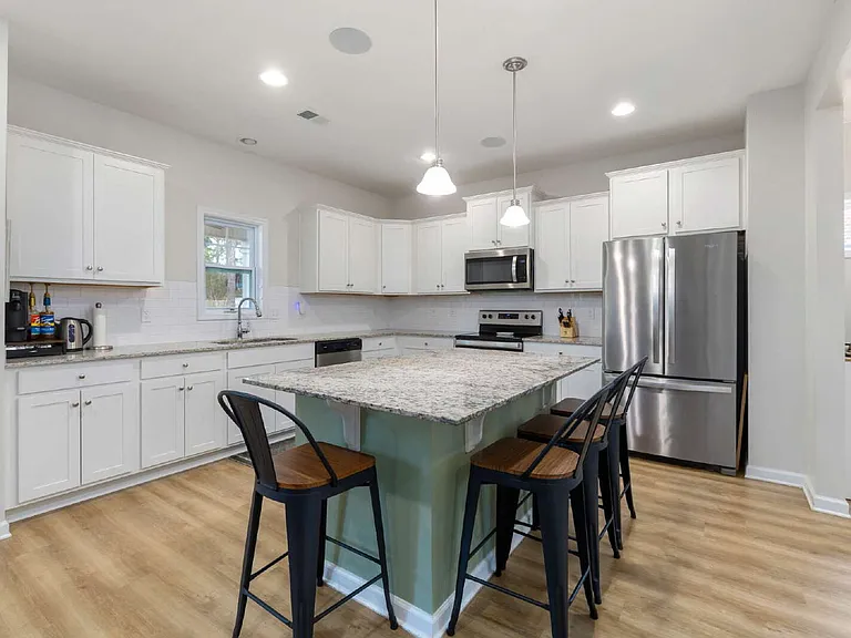 900 Curlew Cir — Photo 15