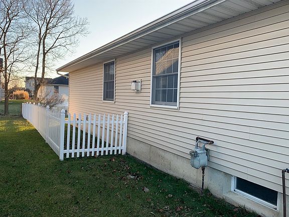 4th image of 346 Ann Marie Dr