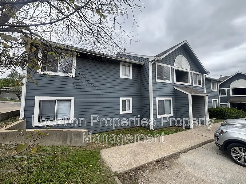 3 bed, 2.0 bath, $1,500 — Photo 2