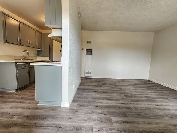 3rd image of 850 Brightwood St