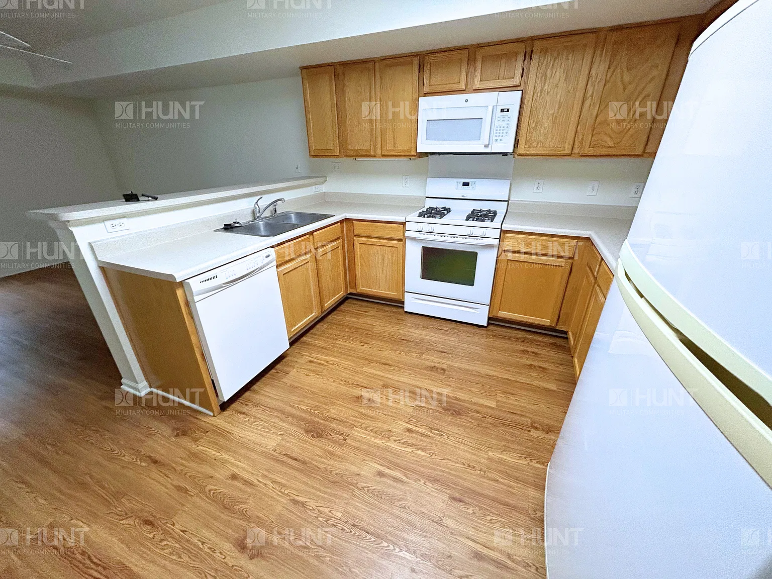 3 bed, 2.5 bath, 1861 sqft, $1,865 — Photo 4