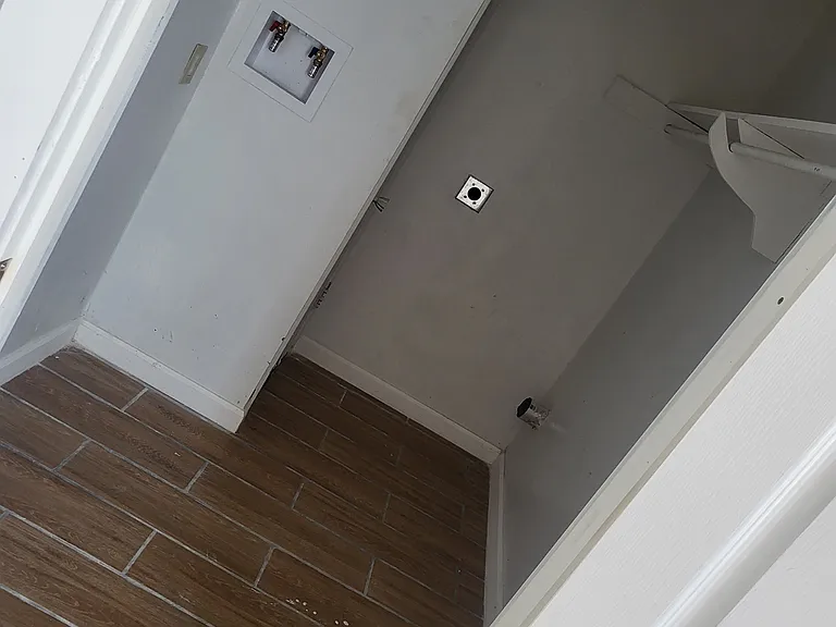 625 N 14th St — Photo 5