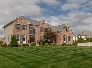 42 Stream Bank Dr, Freehold, NJ 07728