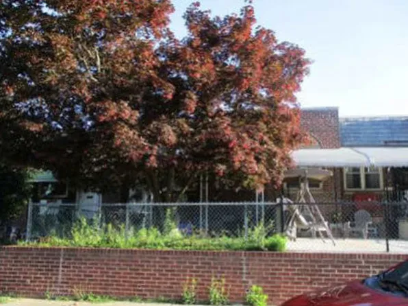 5124 Valley St, Philadelphia, PA 19124