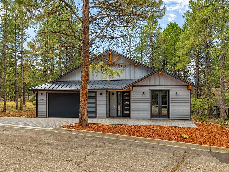 2471 N Strawberry Way — Photo 7